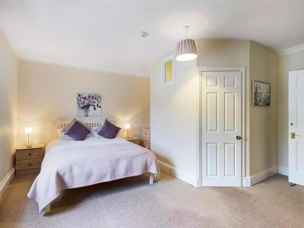 レイバーン Haven House Bed & Breakfast エクステリア 写真