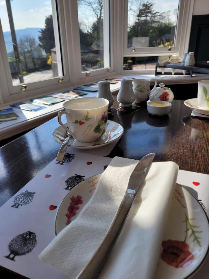 レイバーン Haven House Bed & Breakfast エクステリア 写真